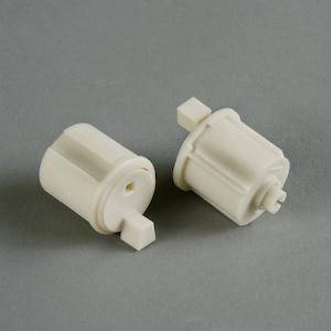 REP01 End Plug R Series 1 1-8 in. Vanilla Photo low res.jpg